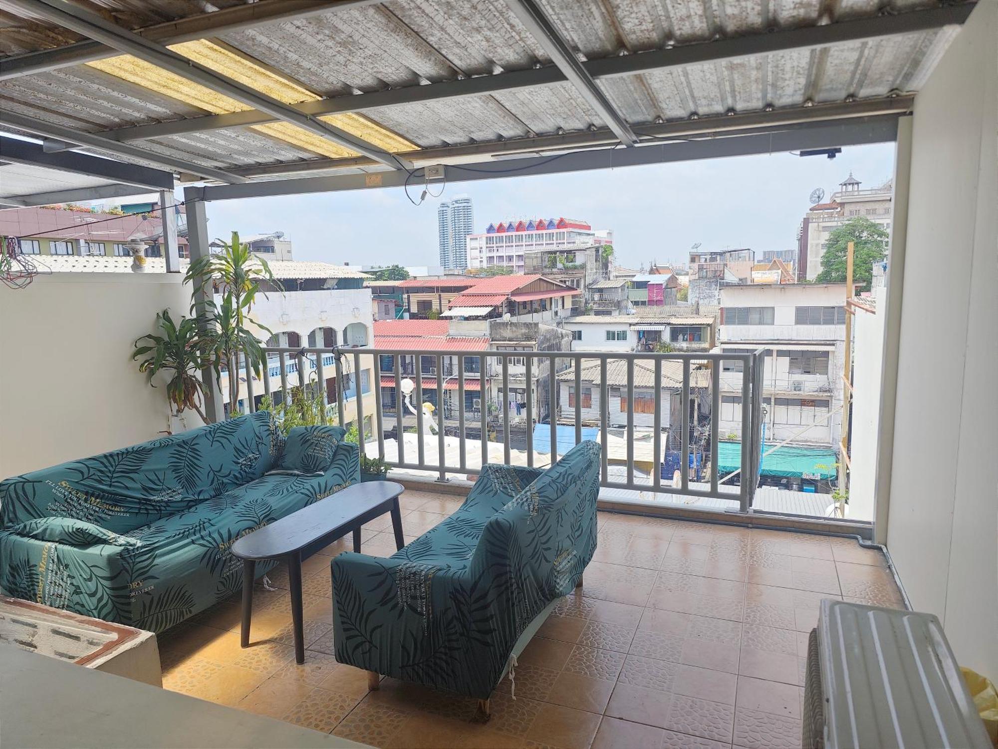 Panda Lodge Home Stay Bangkok Exterior photo